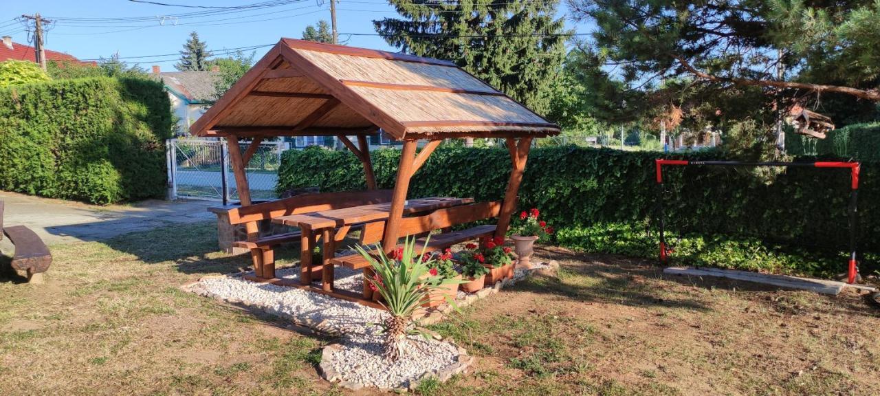 Viragos Apartman Balatonszárszó Extérieur photo